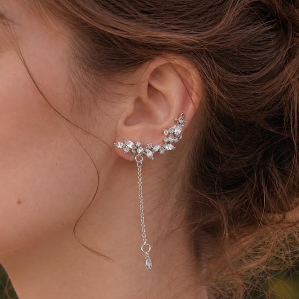 ต่างหูพู่ยาวประดับเพชรรูปดอกไม - Cluster Stud Ear บทวิจารณ์และราคา
