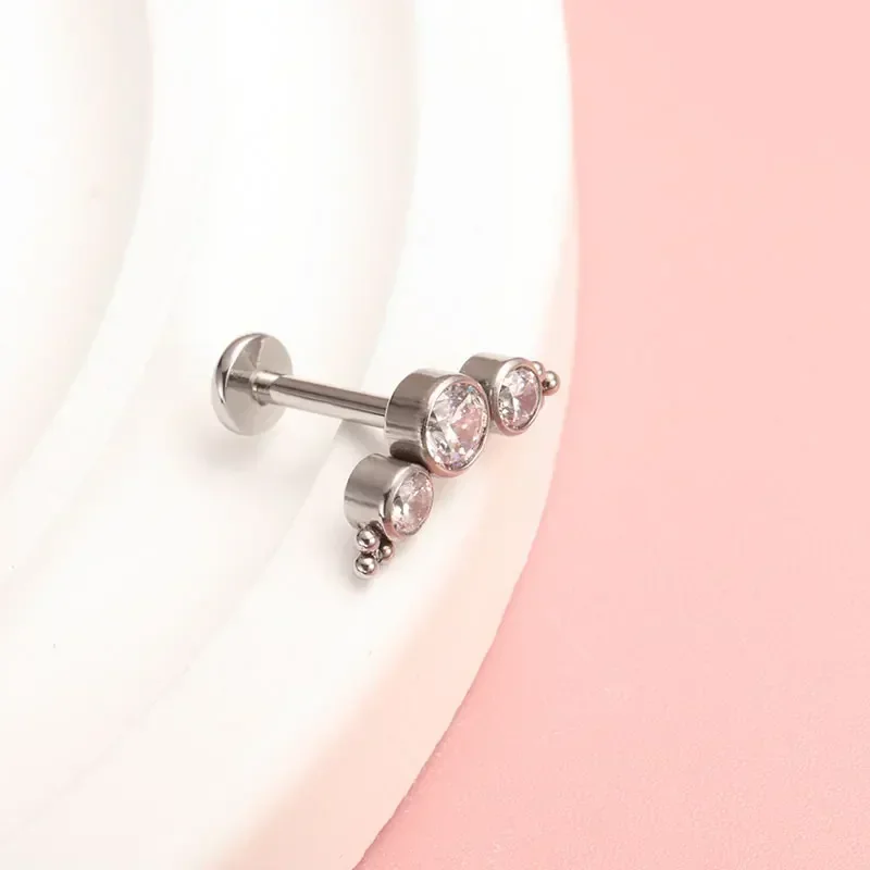 ASTM F136 ไทเทเนียมเจาะ 16/18G - Cluster Stud Ear บทวิจารณ์และราคา