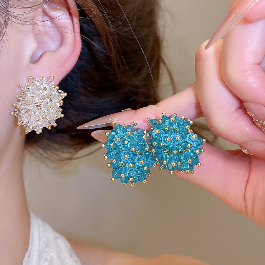 ต่างหูแบบติดหูประดับลูกปัดสีดำ - Cluster Stud Ear บทวิจารณ์และราคา